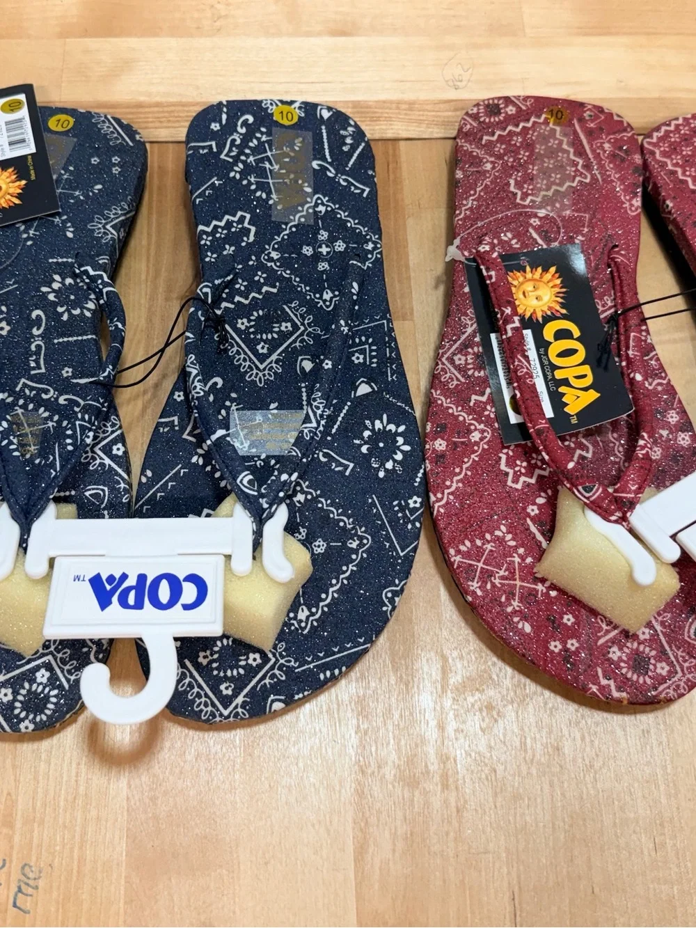 Men’s Bandana Print Flip-Flops - Navy & Burgundy